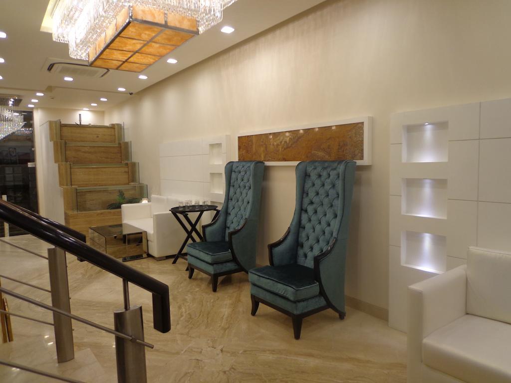 Hotel Taj Princess - Boutique Hotel Delhi  Extérieur photo