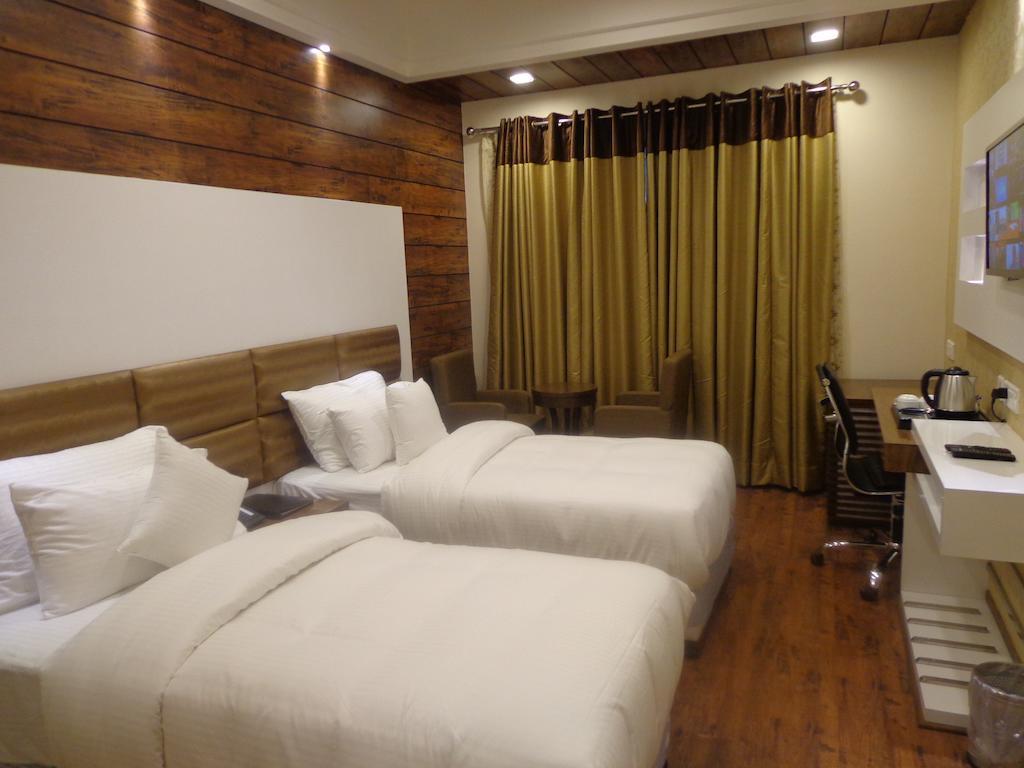 Hotel Taj Princess - Boutique Hotel Delhi  Extérieur photo