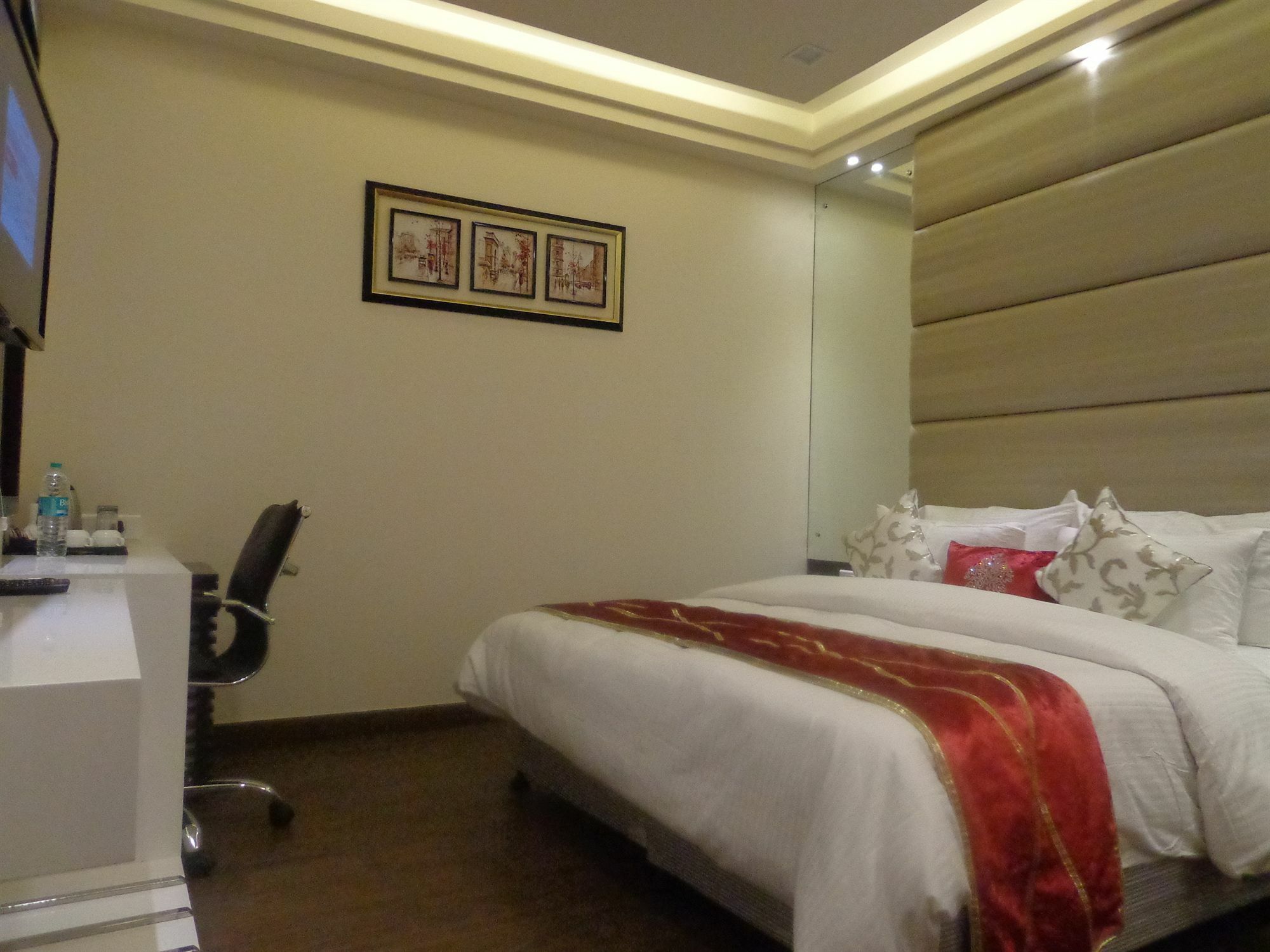 Hotel Taj Princess - Boutique Hotel Delhi  Extérieur photo